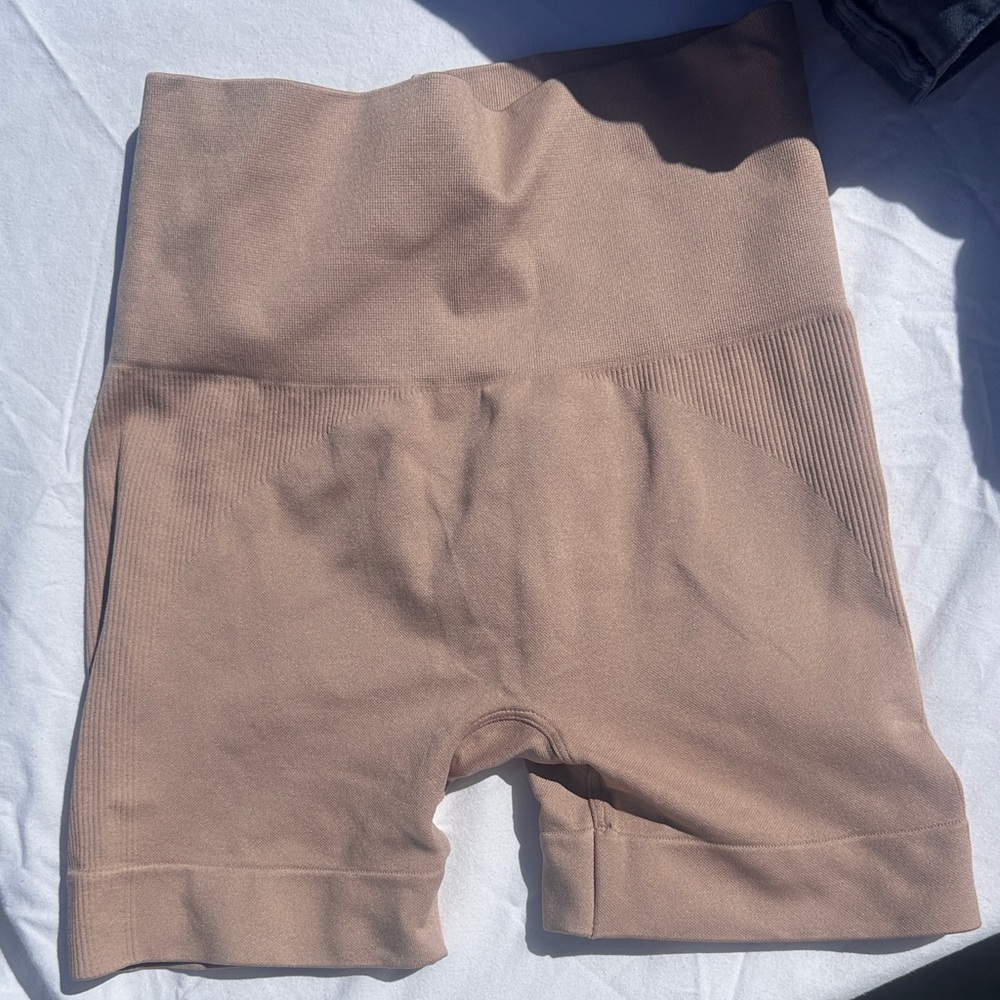 SET ACTIVE High-Waist Seamless Women’s Shorts - Pinky Taupe